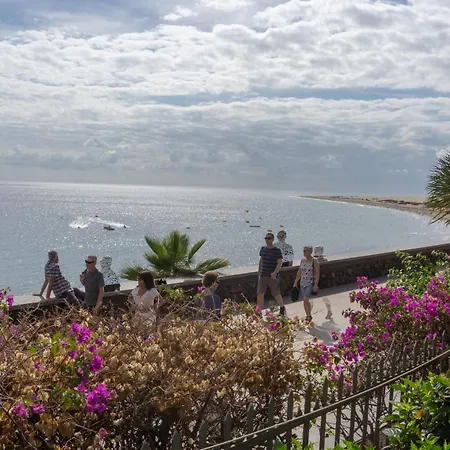 Sea View Apartament *